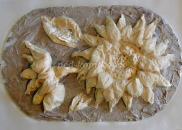 Подсолнухи из бумаги: часть 2