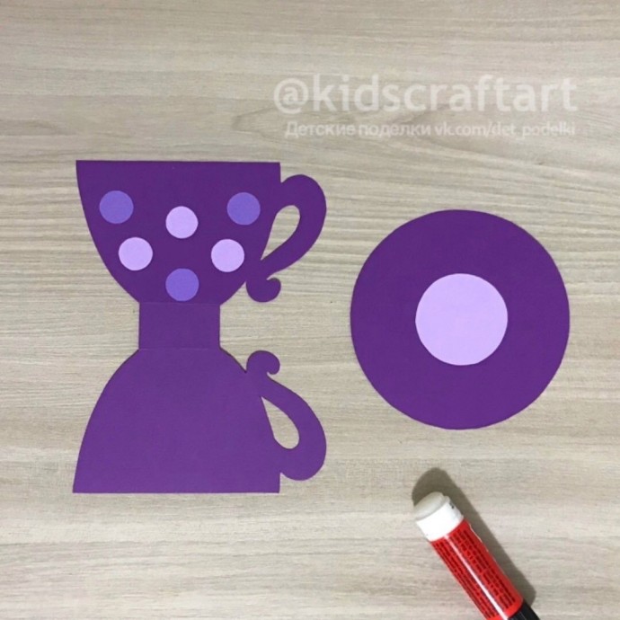 Котёнок в чашке