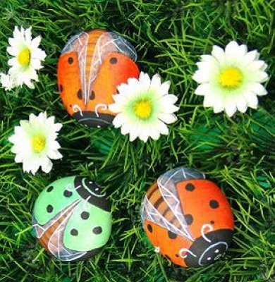 ​Божья коровка из камня