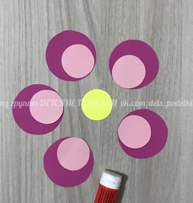 Цветочек мамочке Цветочек мамочке