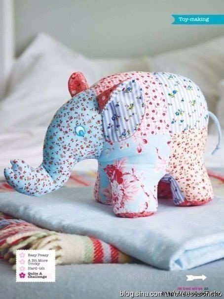 ​Текстильная игрушка: винтажный слоник