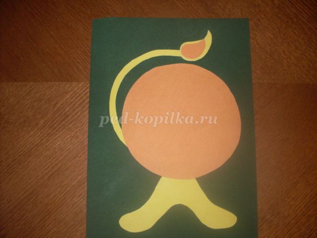 Лев из цветной бумаги