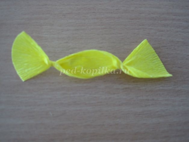 ​Солнышко из одноразовых тарелок: часть 3