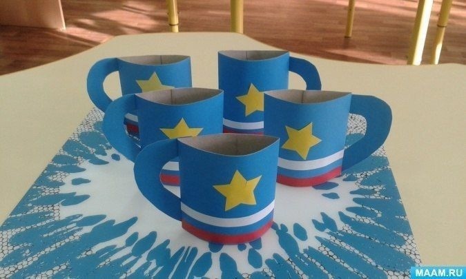 Чашка с военной символикой Чашка с военной символикой