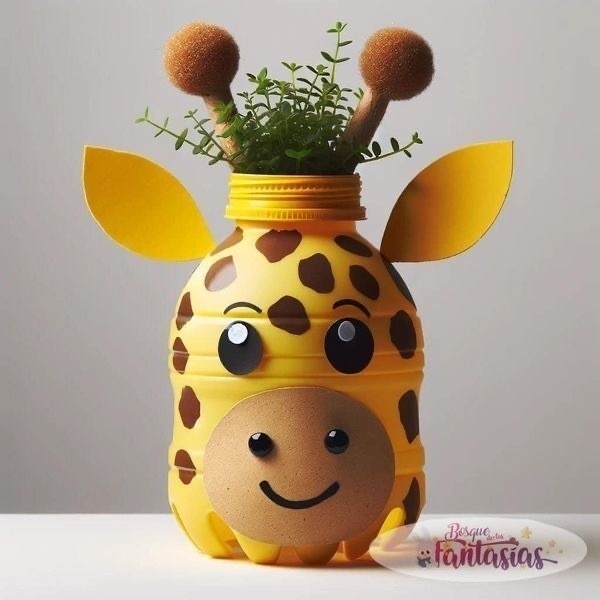 Интересные зверушки из пластиковых бутылок