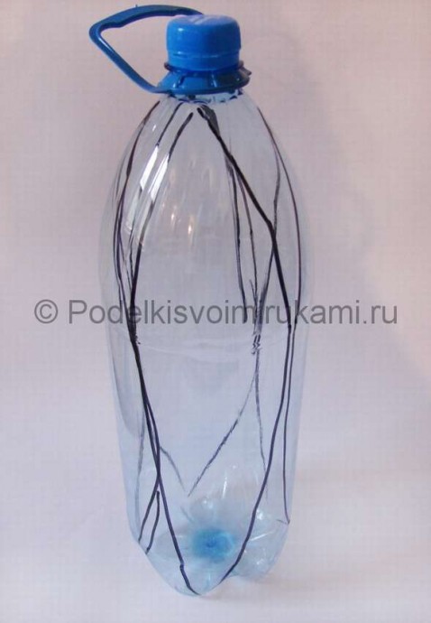 Ландыши из пластиковых бутылок
