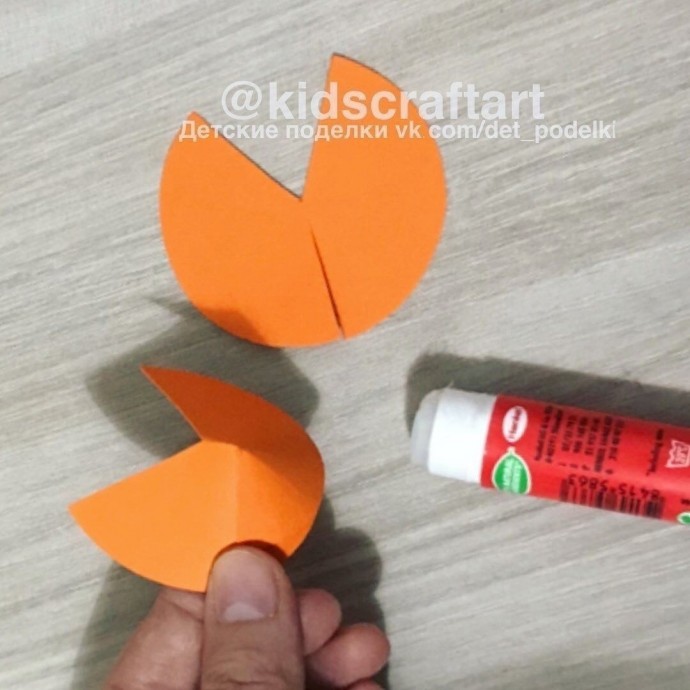 ​Весёлый оранжевый крабик