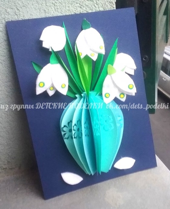 Подснежники в вазе Подснежники в вазе