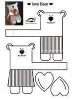 Мишка с сердечком в лапках