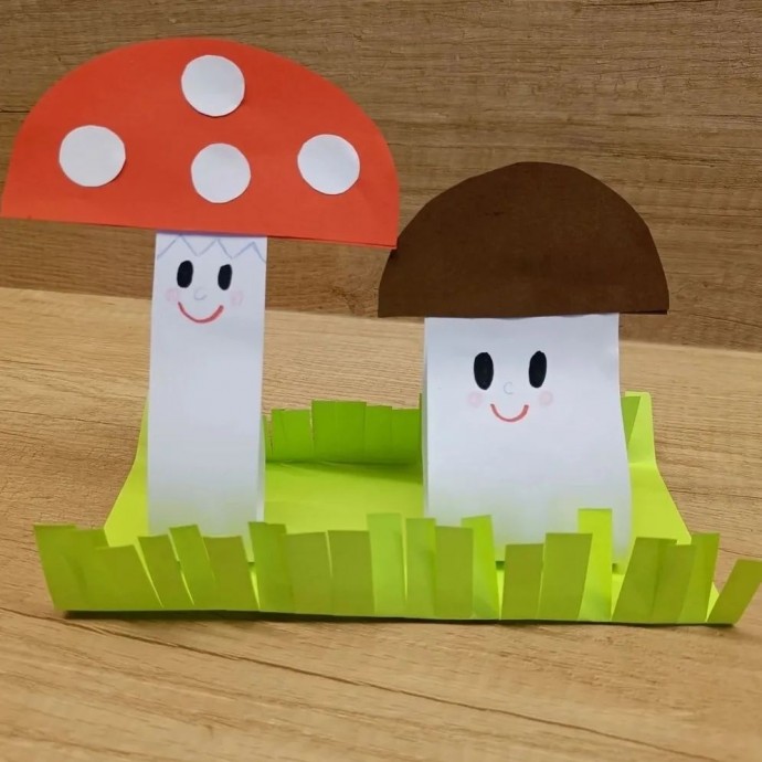 Грибочки из цветной бумаги Грибочки из цветной бумаги