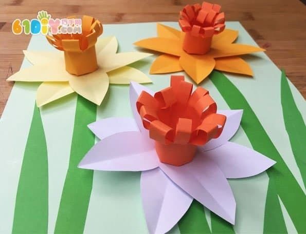 Объемные нарциссы из бумаги Объемные нарциссы из бумаги