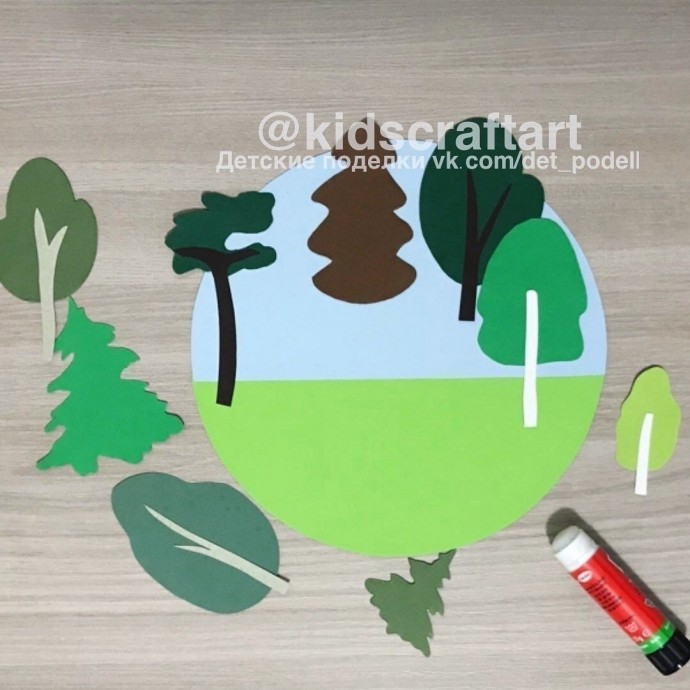 Оленёнок в лесу