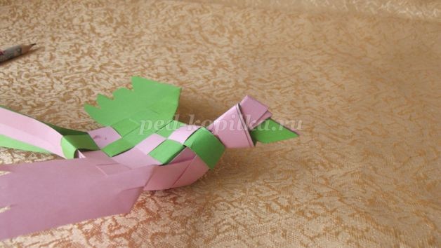 Плетение птички из бумаги: мастер-класс, часть 3 Плетение птички из бумаги: мастер-класс, часть 3