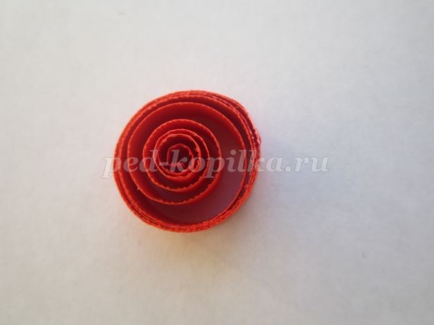 Картина в технике квиллинг в подарок маме: часть 1