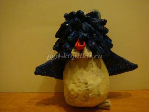 Новогодний пингвин в технике канзаши: часть 2 Новогодний пингвин в технике канзаши: часть 2