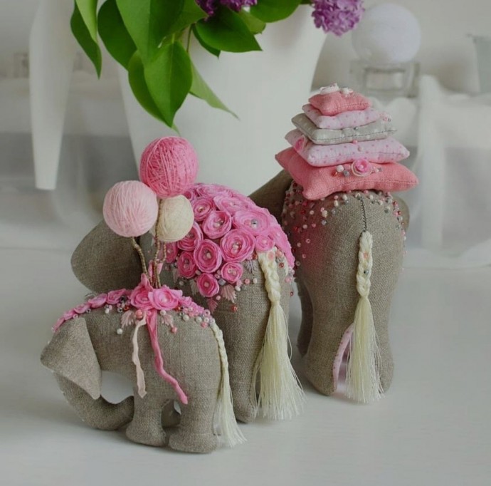 ​Шьём с детками слоников