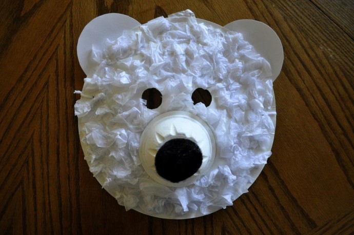 ​Белый медведь из бумажной одноразовой тарелки