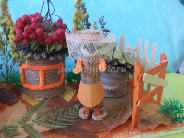 Настольная композиция из природного материала детскими руками: мастер-класс, часть 4