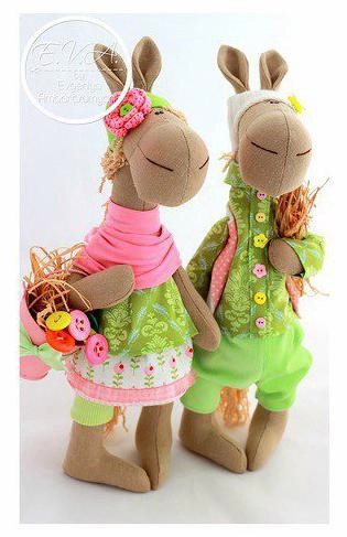 Текстильные лошадки