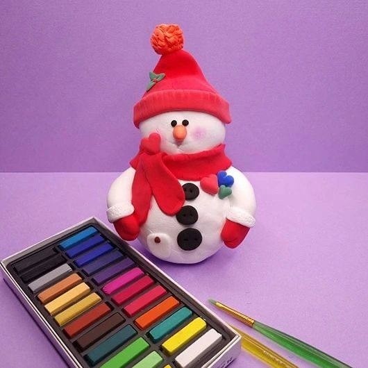 Снеговик из пластилина