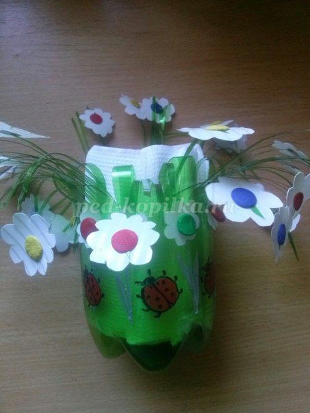 Вазочка для салфеток из бросового материала детскими руками: мастер-класс