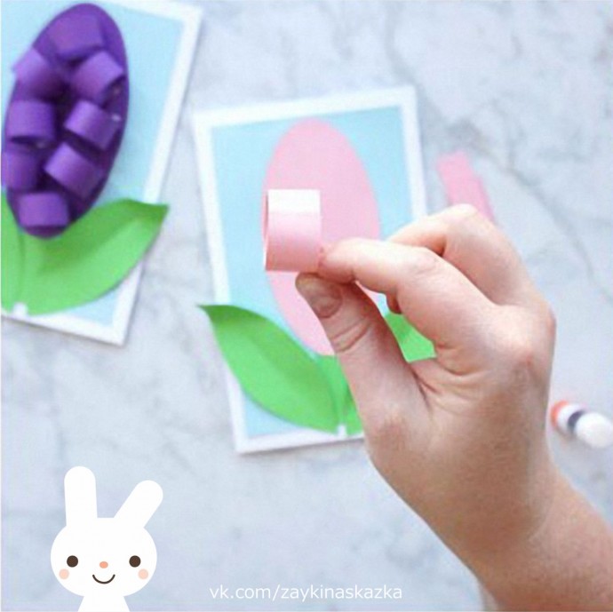 Гиацинты из бумажных полосок Гиацинты из бумажных полосок