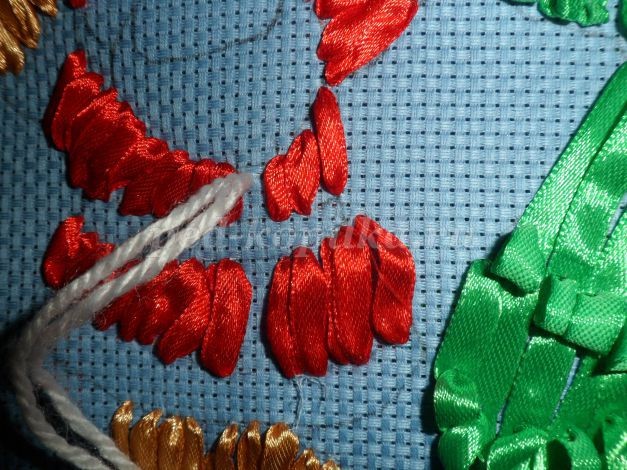 Вышиваем с детьми панно "Со старым Новым годом": часть 2 Вышиваем с детьми панно "Со старым Новым годом": часть 2