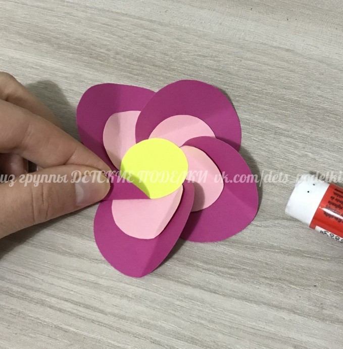 Цветочек мамочке Цветочек мамочке