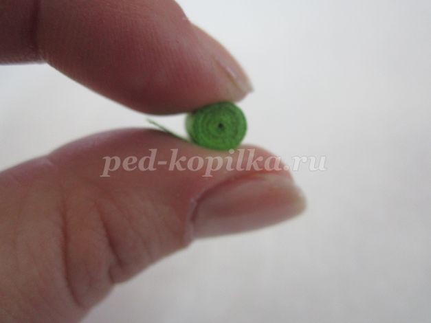 Картина в технике квиллинг в подарок маме: часть 1