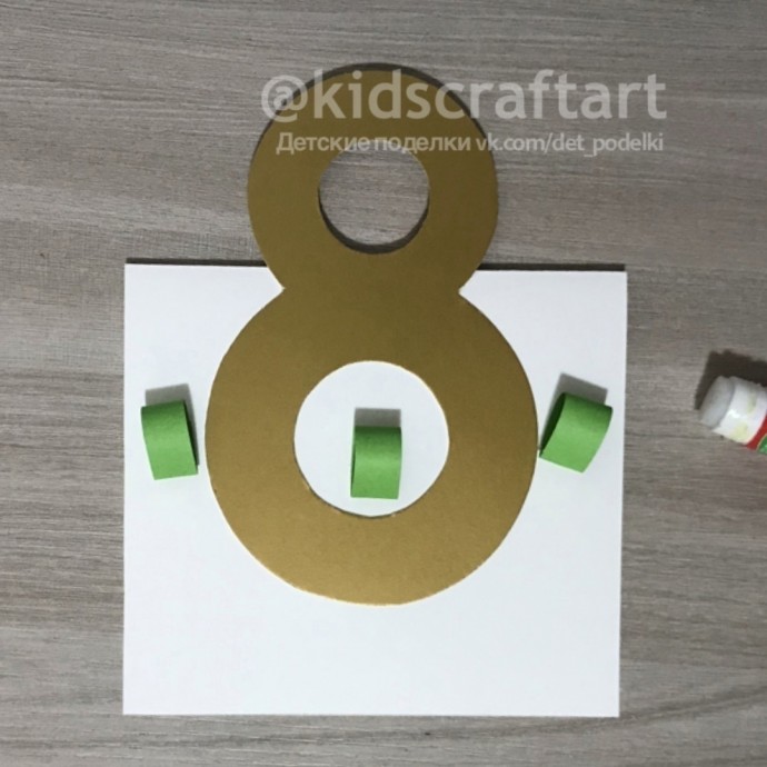 Детские поделки открытки к 8 Марта: открытка с тюльпанами