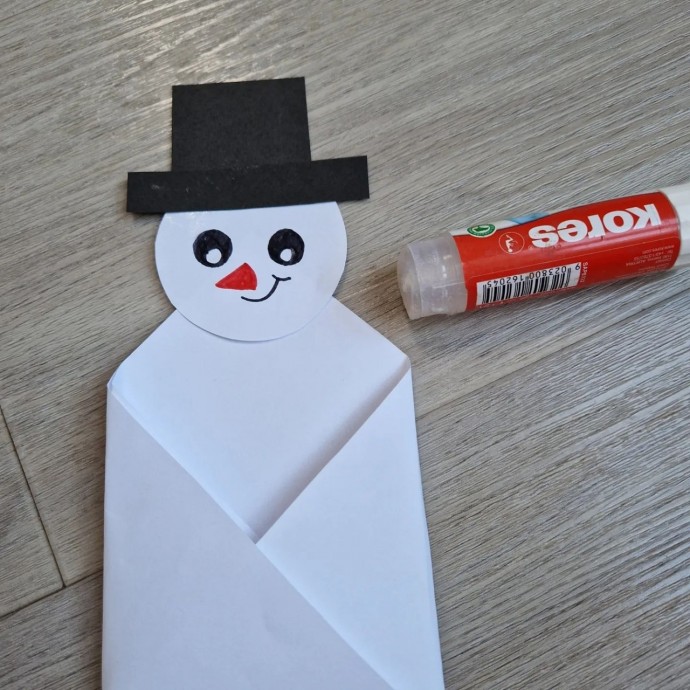 Снеговик с ёлочкой