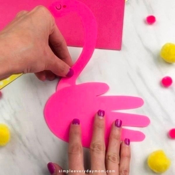 Открытка детскими руками "Фламинго" Открытка детскими руками "Фламинго"