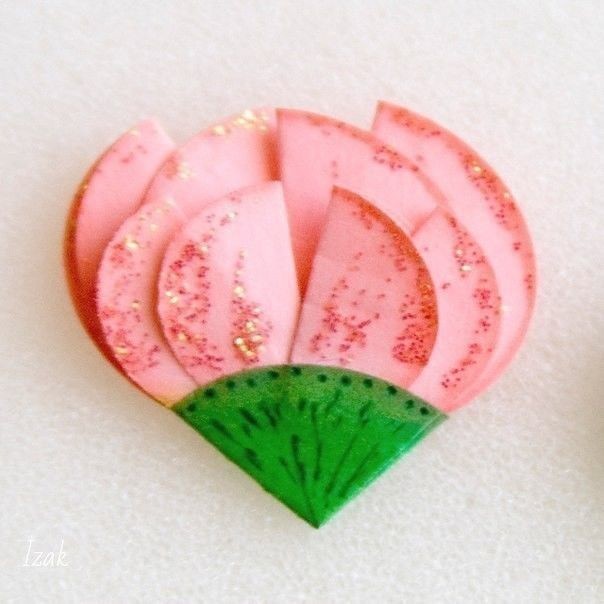 Цветочки из бумажных кружочков Цветочки из бумажных кружочков