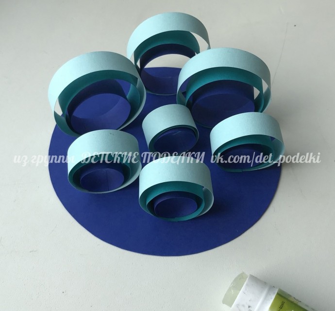 Кораблик на волнах