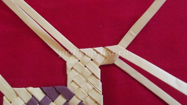 Плетеная закладка для книг детскими руками: часть 3 Плетеная закладка для книг детскими руками: часть 3