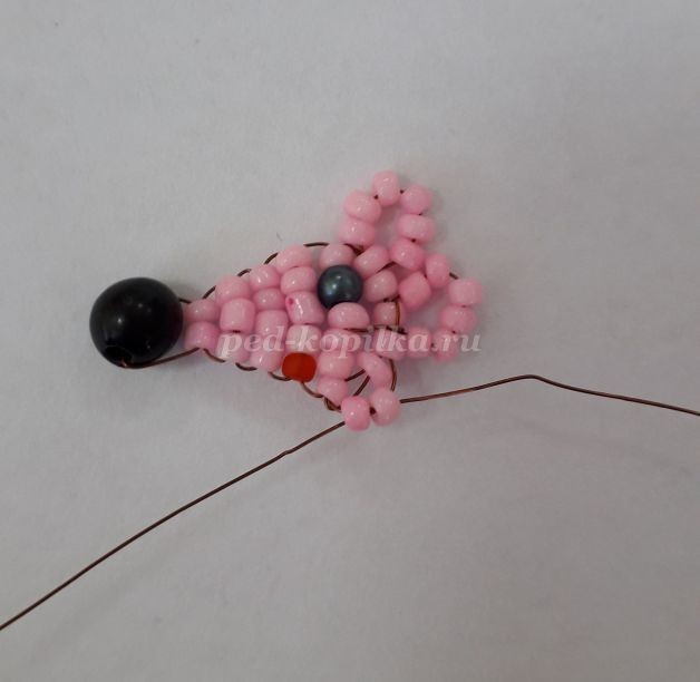 Мышонок из бисера пошагово Мышонок из бисера пошагово