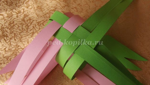 ​Плетение птички из бумаги: мастер-класс, часть 2