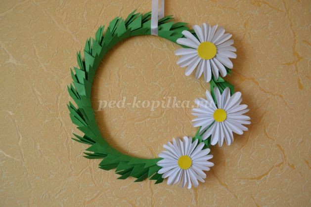 Венок с цветами из бумаги: часть 2 Венок с цветами из бумаги: часть 2