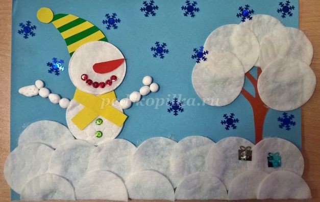 Новогодняя аппликация "Снеговик": часть 2