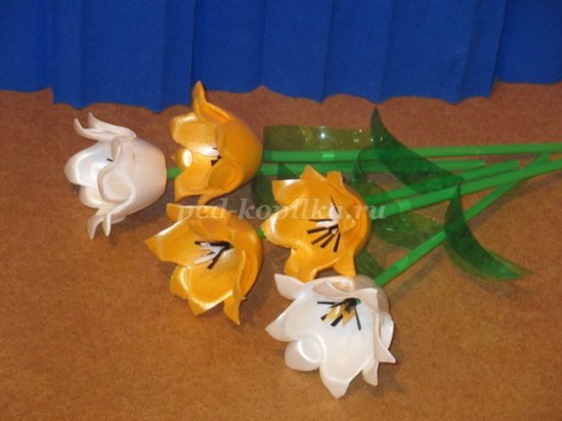 Изготовление тюльпанов из бросового материала: часть 1