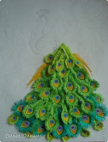 Павлин в технике квиллинга