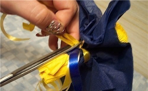 Роза из салфеток