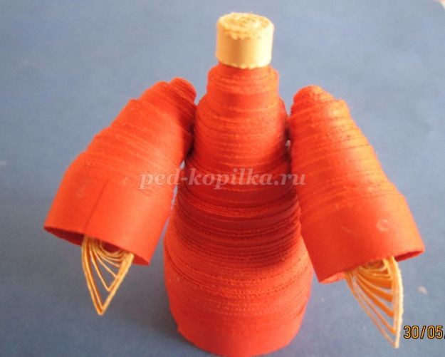 Пальчиковая кукла в технике квиллинг: часть 2