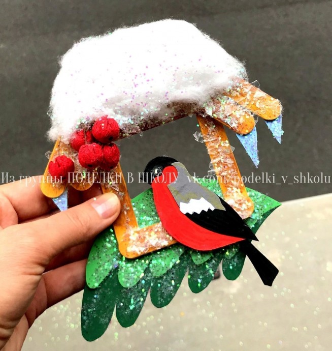 Поделка из бумаги и палочек "Снегирь у кормушки" Поделка из бумаги и палочек "Снегирь у кормушки"