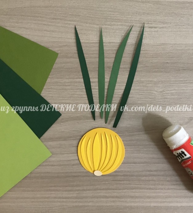 Бумажная развивающая поделка "Веселая грядка" Бумажная развивающая поделка "Веселая грядка"