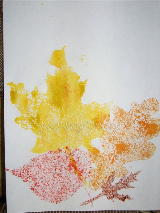 Рисование осенних листьев в технике набрызг Рисование осенних листьев в технике набрызг
