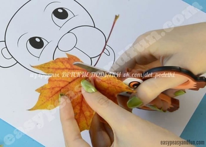 Лев с гривой из кленовых листьев Лев с гривой из кленовых листьев