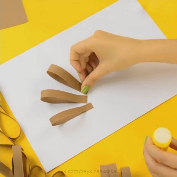 Ёжик из бумажных полосок