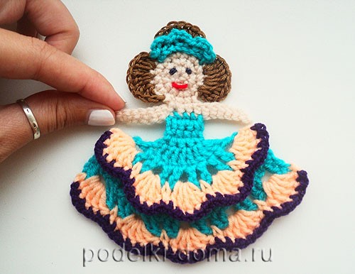 Вязаная куколка