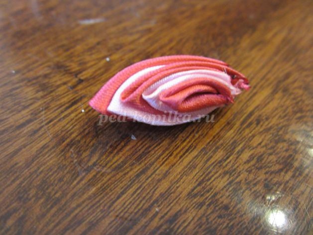 Цветок из атласных лент: мастер-класс, часть 2